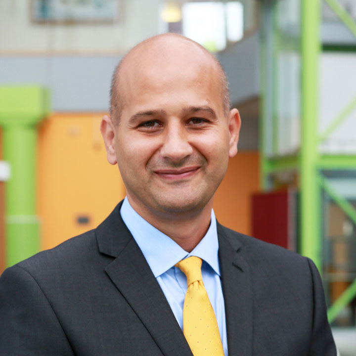 Photo image of Zahir Irani