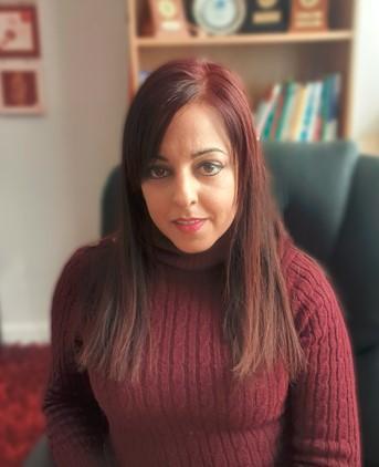 Dr Samina Karim